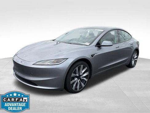 Used 2025 Tesla Model 3 Long Range RWD image 8