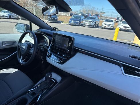 Used 2022 Toyota Corolla SE image 13