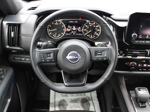 Certified 2025 Nissan Pathfinder Rock Creek image 27