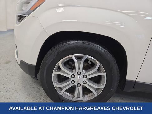 Used 2015 GMC Acadia SLT image 42