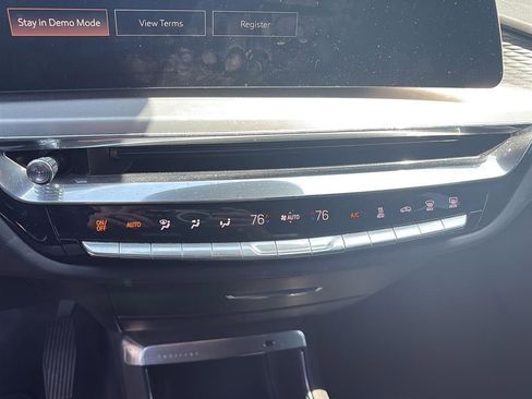 Used 2024 Cadillac Lyriq Luxury RWD image 6