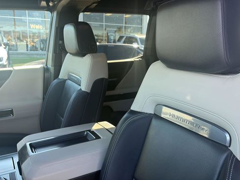 Used 2026 GMC Hummer EV SUV AWD/4WD image 14