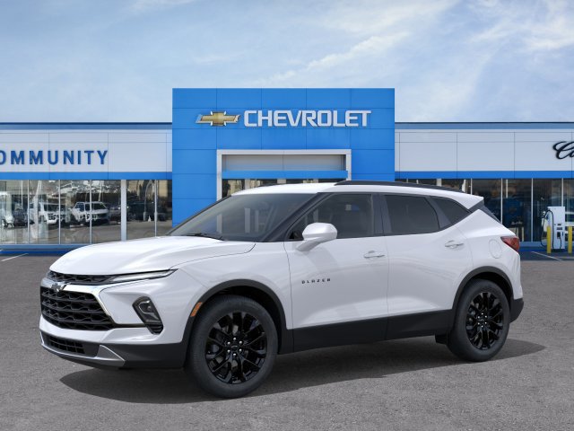 New 2026 Chevrolet Blazer LT w/ LPO, Black Sport Package AWD/4WD image 3