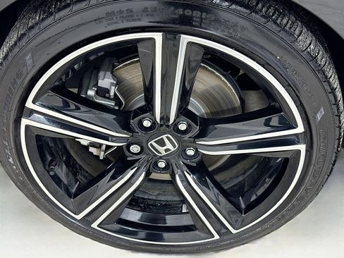 Used 2025 Honda Accord Sport image 40