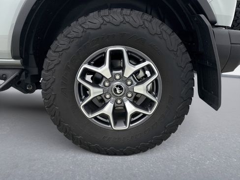 Used 2024 Ford Bronco Badlands image 20