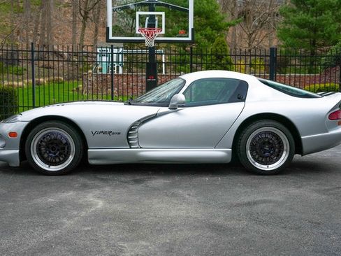 Used 1998 Dodge Viper GTS image 4