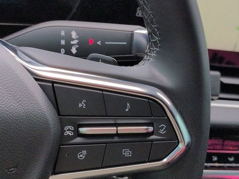 Used 2025 Chevrolet Equinox LT image 27