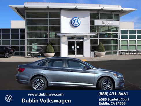 Used 2021 Volkswagen Jetta S w/ Driver Assistance Package image 3