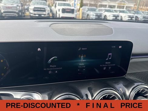 Used 2021 Mercedes-Benz GLB 250 4MATIC w/ AMG Line image 29