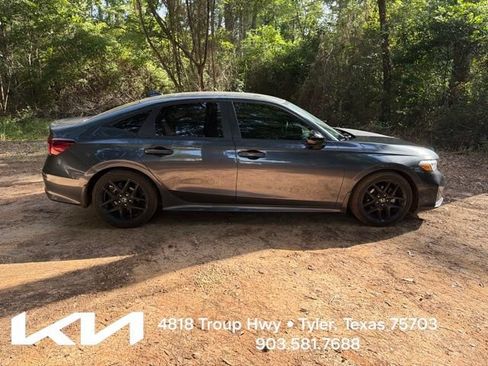 Used 2025 Honda Civic Sport image 12