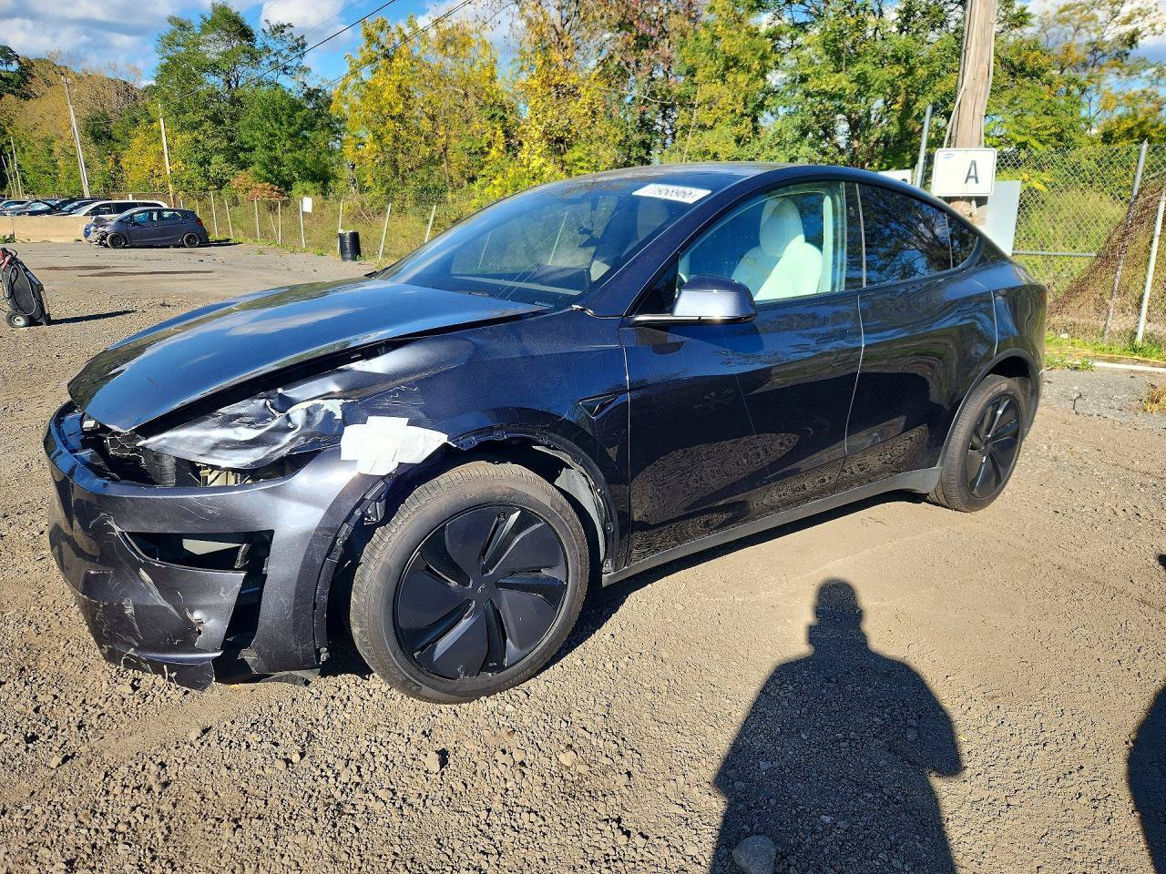 Used 2026 Tesla Model Y 2WD image 3