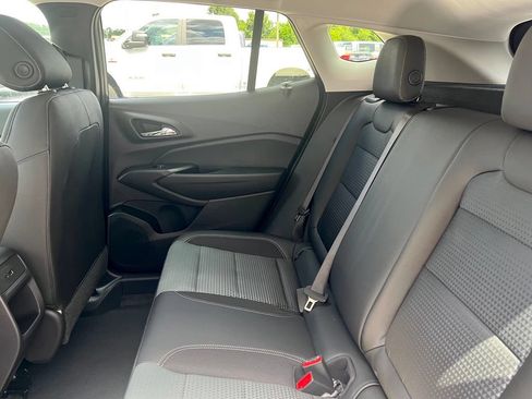 New 2026 Chevrolet Trax LT w/ LT Convenience Package FWD image 8