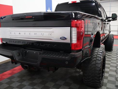 Used 2017 Ford F350 Platinum w/ Platinum Ultimate Package AWD/4WD image 23