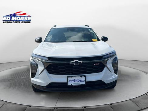 Used 2024 Chevrolet Trax RS w/ Driver Confidence Package FWD image 8