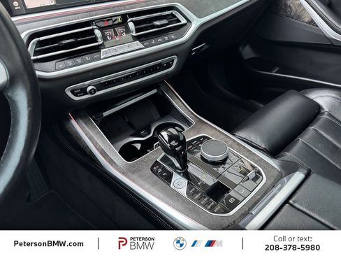 Used 2022 BMW X7 xDrive40i w/ Premium Package image 32