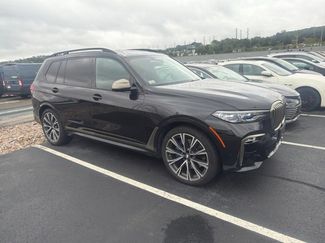 Used 2020 BMW X7 M50i AWD/4WD video 1