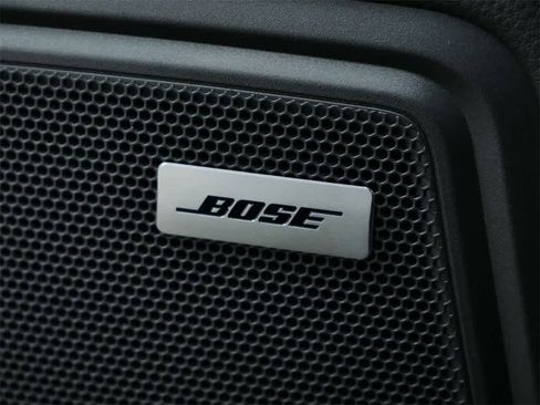 Used 2025 Porsche Macan image 17