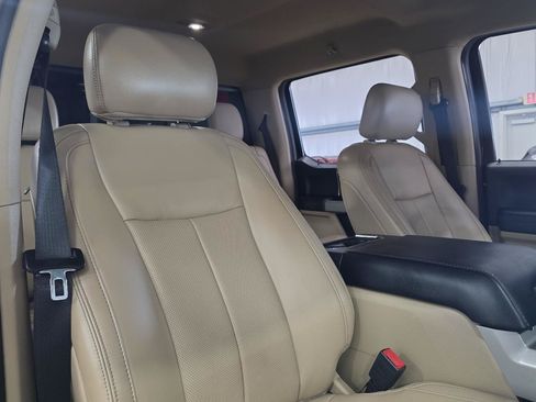 Used 2020 Ford F250 Lariat w/ Lariat Value Package AWD/4WD image 26