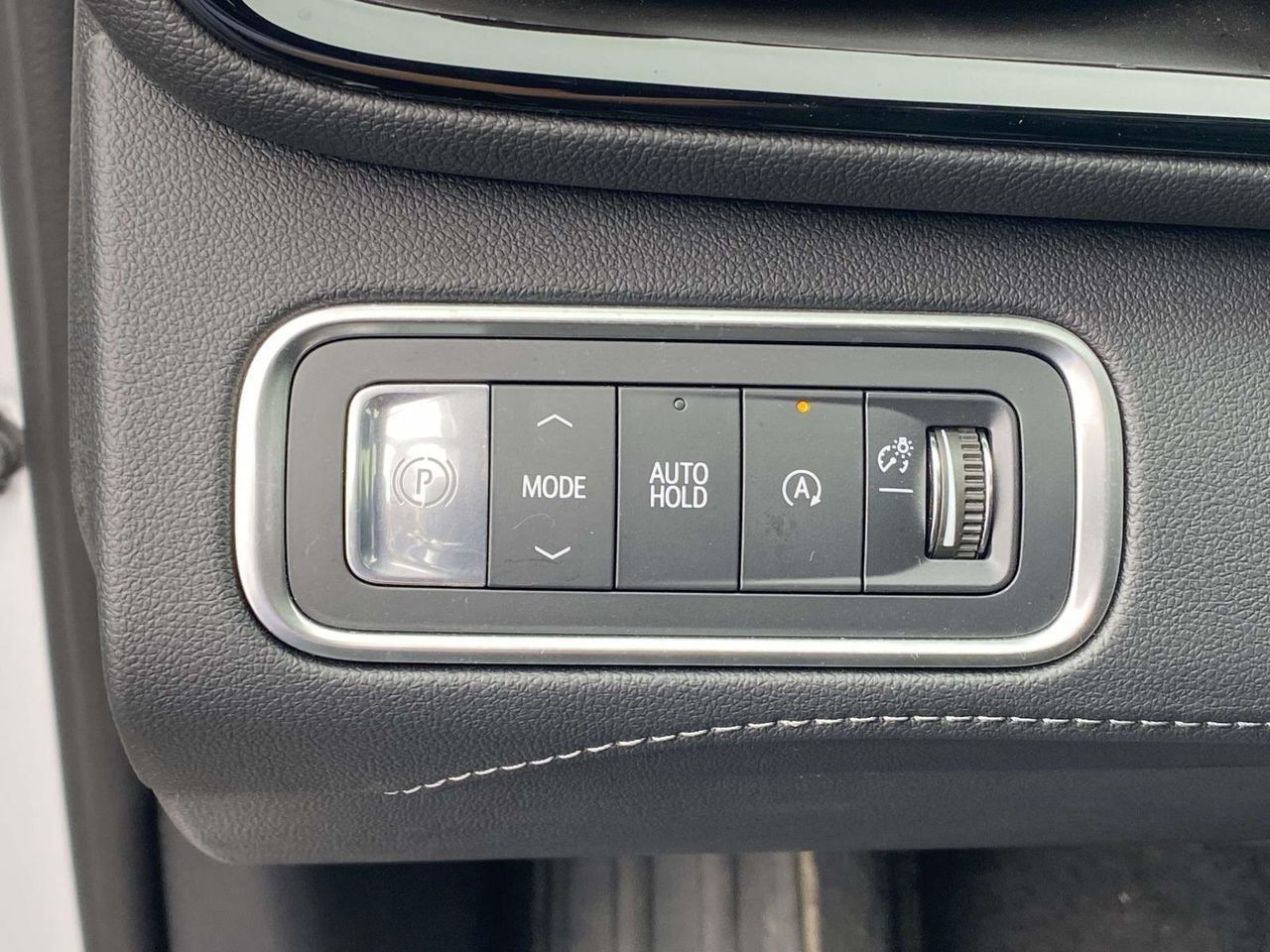 Used 2025 Buick Enclave Avenir w/ Super Cruise Package FWD image 20