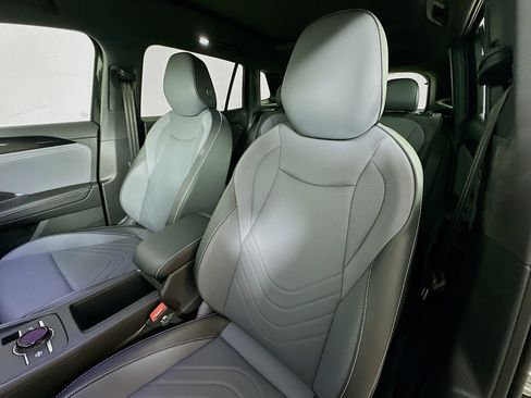 New 2026 Volkswagen Tiguan SE R-Line AWD/4WD image 19