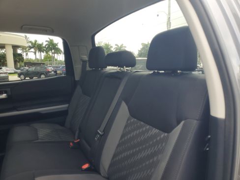 Used 2019 Toyota Tundra SR5 w/ SR5 Upgrade Package AWD/4WD image 12