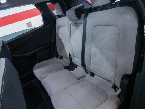 Used 2022 Ford Escape SE w/ SE Sport Appearance Package image 13