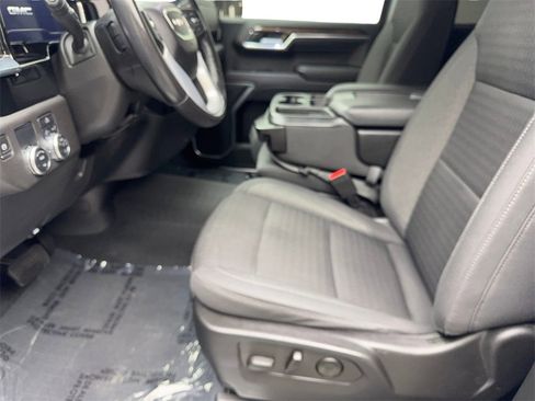 Used 2022 GMC Sierra 1500 Elevation w/ LPO, Elevation Black Package image 28