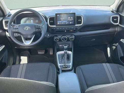 Used 2026 Hyundai Venue SEL FWD image 11