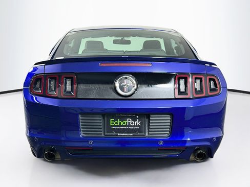 Used 2013 Ford Mustang Premium RWD image 7