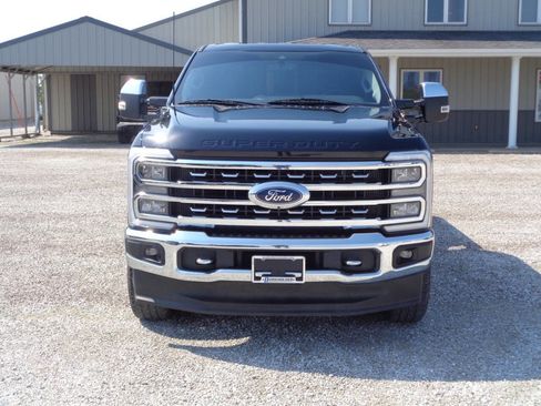Used 2024 Ford F250 Lariat w/ Chrome Package image 3
