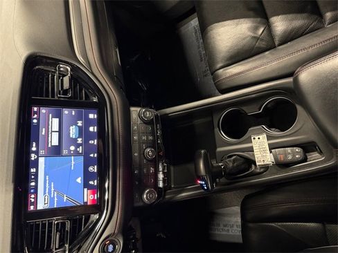 Used 2024 Dodge Durango GT image 23
