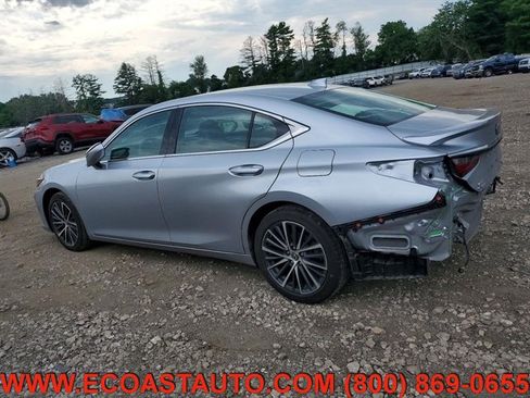 Used 2024 Lexus ES 300h w/ Premium Package FWD image 4