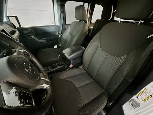 Used 2016 Jeep Wrangler Unlimited Sport image 18