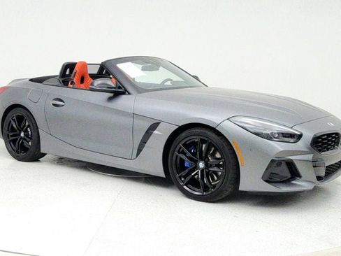 Used 2025 BMW Z4 M40i w/ Premium Package image 3