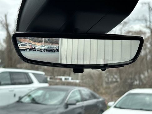 Used 2025 GMC Sierra 1500 AT4X image 33