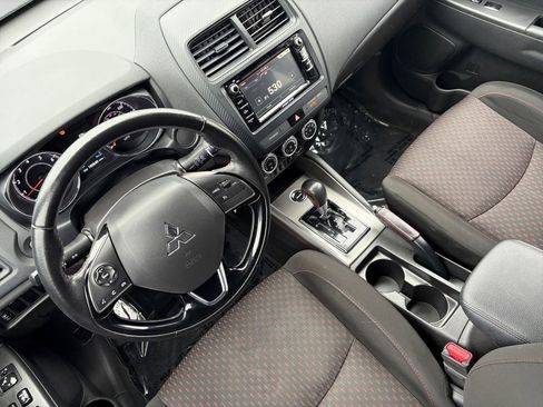 Used 2018 Mitsubishi Outlander Sport ES AWD/4WD image 14