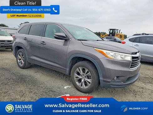 Used 2014 Toyota Highlander Plus FWD image 5