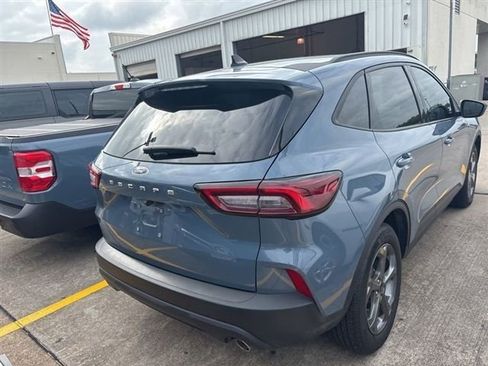Used 2025 Ford Escape ST-Line FWD image 7