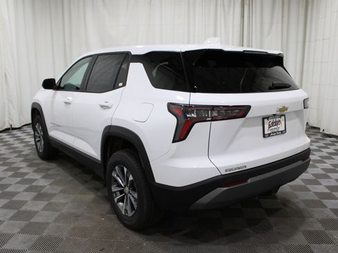 New 2026 Chevrolet Equinox LT image 34