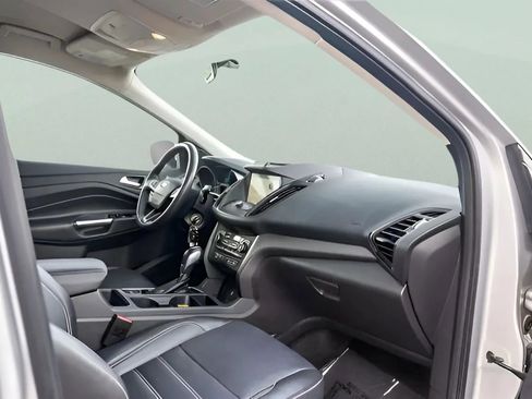 Used 2018 Ford Escape SEL image 30