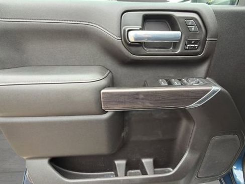 Used 2020 Chevrolet Silverado 2500 LTZ w/ LTZ Plus Package image 17