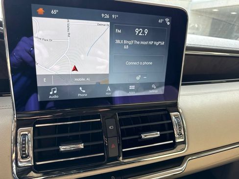 Used 2018 Lincoln Navigator Select RWD image 15