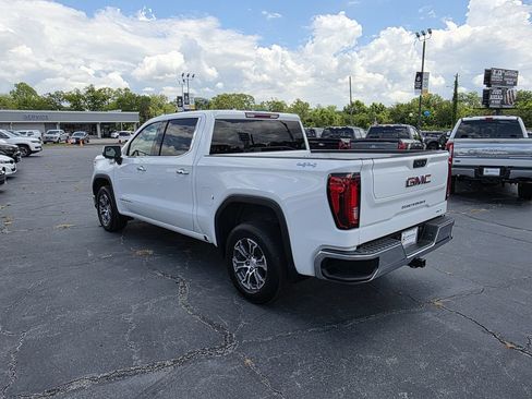 Used 2026 GMC Sierra 1500 SLT AWD/4WD image 3