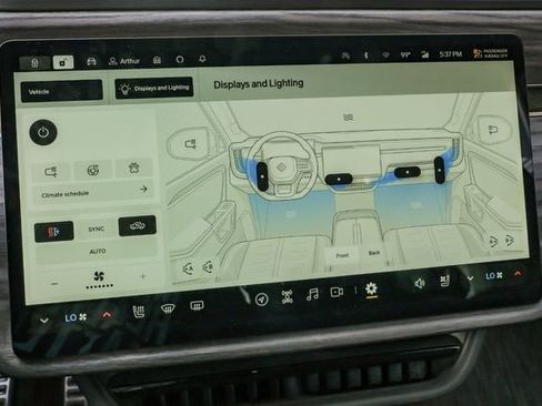 Used 2022 Rivian R1T Launch Edition image 35