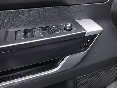 Used 2024 Toyota Tundra Platinum image 13