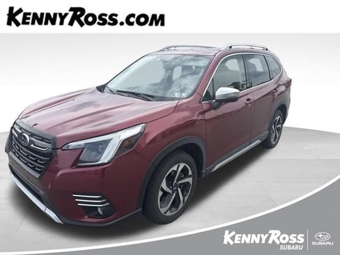 Used 2023 Subaru Forester Touring AWD/4WD image 1