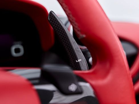 Used 2022 Ferrari F8 Tributo RWD image 63