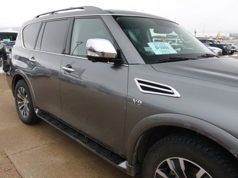 Used 2018 Nissan Armada SL w/ Moonroof Package AWD/4WD image 10