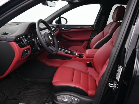New 2026 Porsche Macan S image 4
