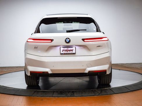New 2026 BMW iX xDrive60 w/ Premium Package image 8
